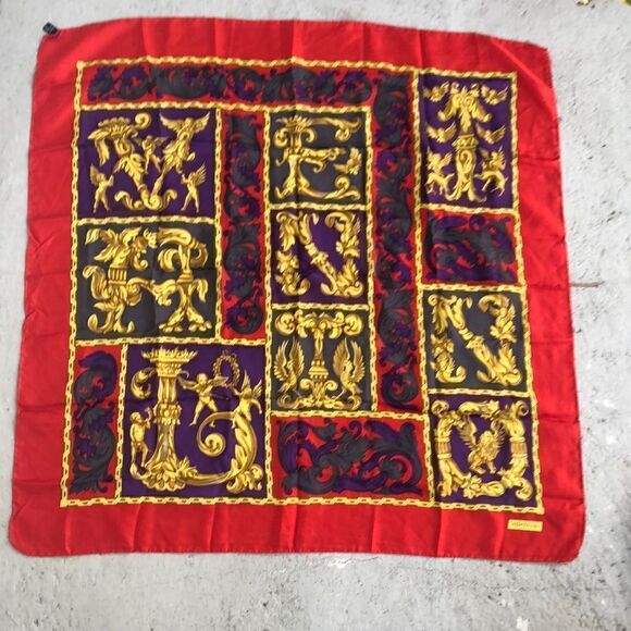Vintage Valentino silk scarf - Picture 1 of 6